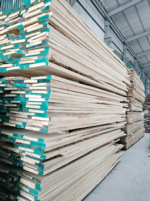 Gỗ tần bì xẻ sấy đủ quy cách kích thước