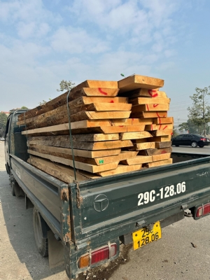 Sồi Âu 6P vừa về. Toàn bản to đẹp. Khách cần lh Hotline: 0988045958/ 0909377209