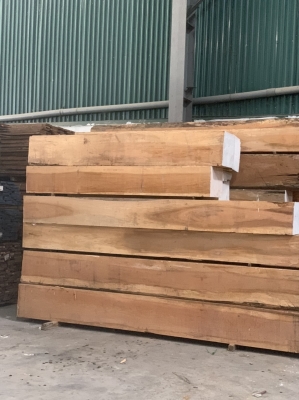Trong kho còn ít gõ JATOBA bên em thanh lý nốt, giá rẻ. Bác nào vào việc alo sớm để chốt đơn nhé ạ. Hotline: 0909377209/ 0988045958