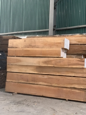 JATOBA chất, màu đều ok. Giá cả hợp lý. Khách cần qua kho lựa hoặc call bên em nhé ạ. Hotline: 0909377209/ 0988045958