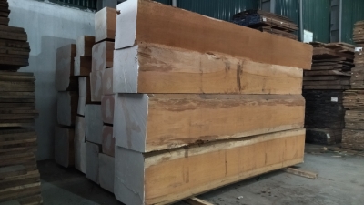 Chất đanh, màu vàng-gõ JATOBA sll sẵn kho Gỗ NK Long Dương. Khách cần alo bên em sớm để được giá tốt ạ. Hotline: 0909377209/ 0988045958