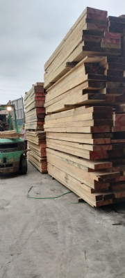 Thông Mỹ vàng ươm, hàng xẻ đủ độ dày từ 1.5p đến 10p. Chất lượng, giá cả tốt. Khách cần qua kho lựa hoặc alo em nhé ạ: 0988045958/0909377209