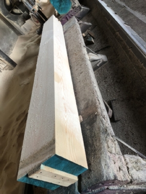 Nóng hổi. Tần bì xẻ đủ quy cách, độ dày 1,5-10cm vừa ra lò. Khách cần loại nào alo để em lên đơn nhé ạ. 0909377209/ 0988045958